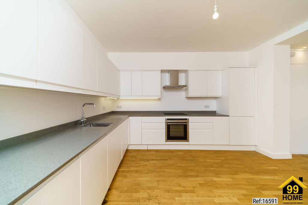 Property photo 2 of 10 Photo 1