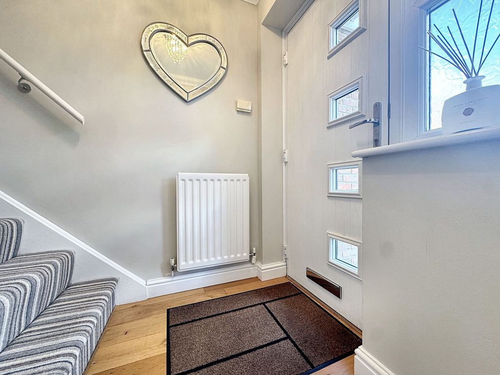 Property photo 2 of 61