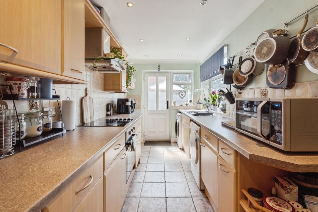 Property photo 3 of 19 Pbox-Img.Jpg