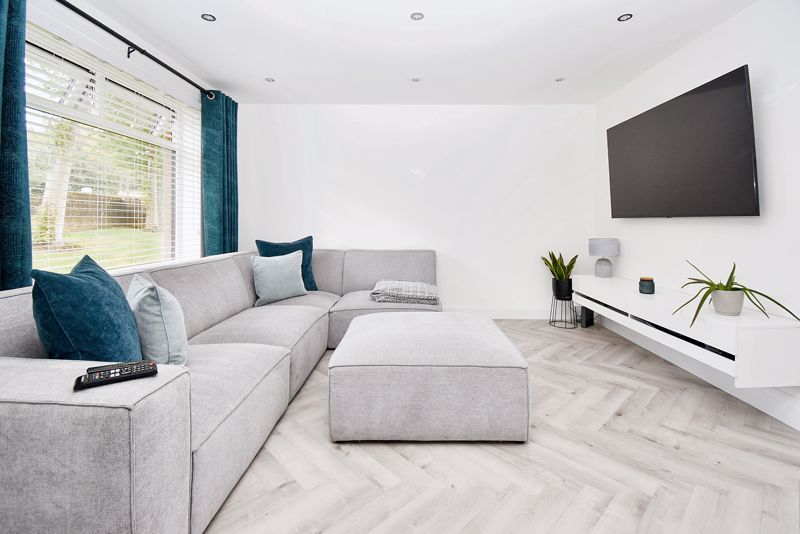 Property photo 2 of 12 Lounge Angle 1