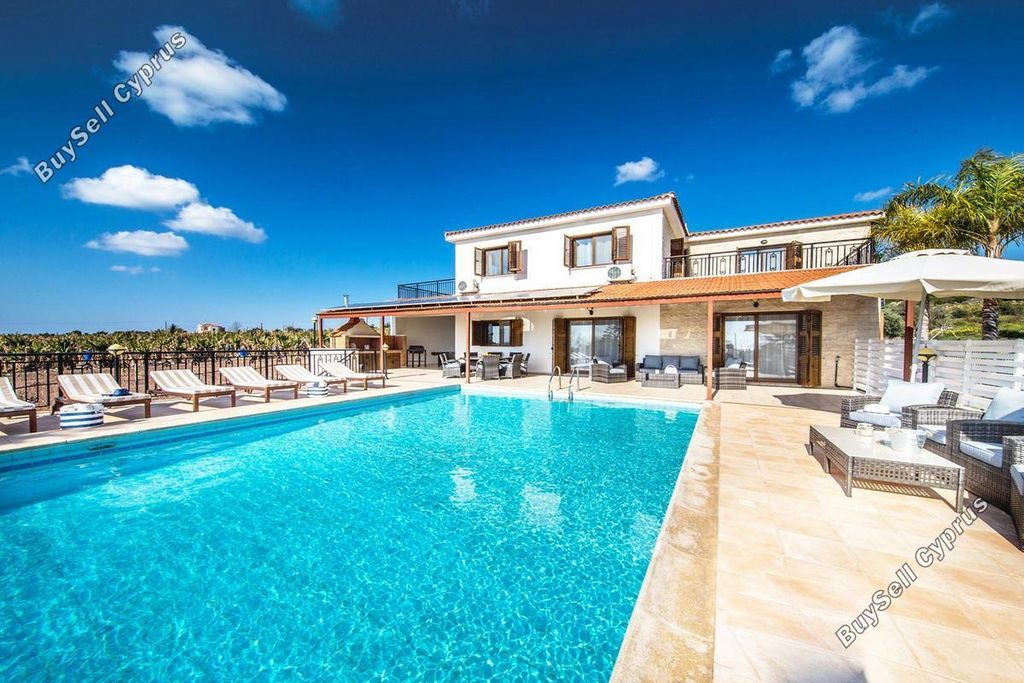 Property photo 1 of 27