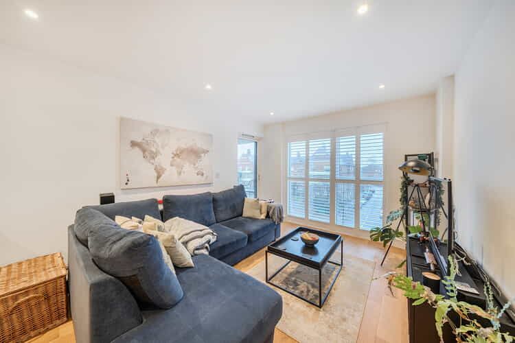 Property photo 2 of 18