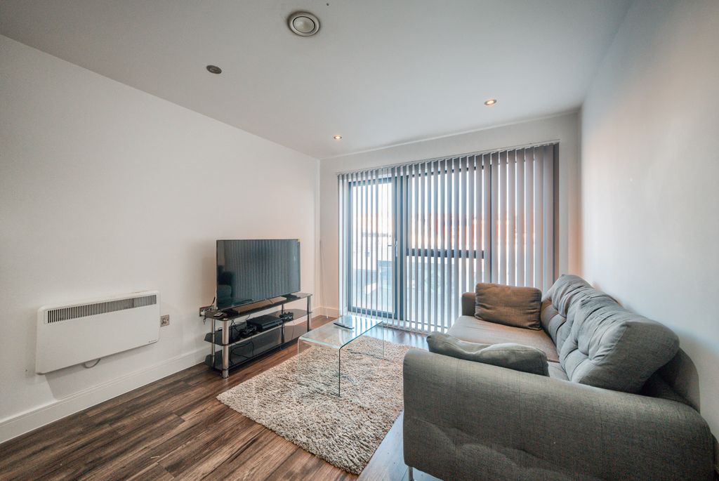 Property photo 3 of 12 Xt5A9226-Hdr(3)