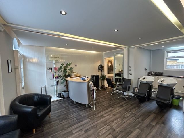 Property photo 1 of 11 Main Salon