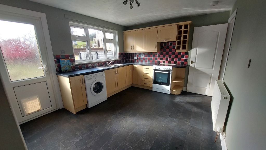 Property photo 3 of 9 Photo 3