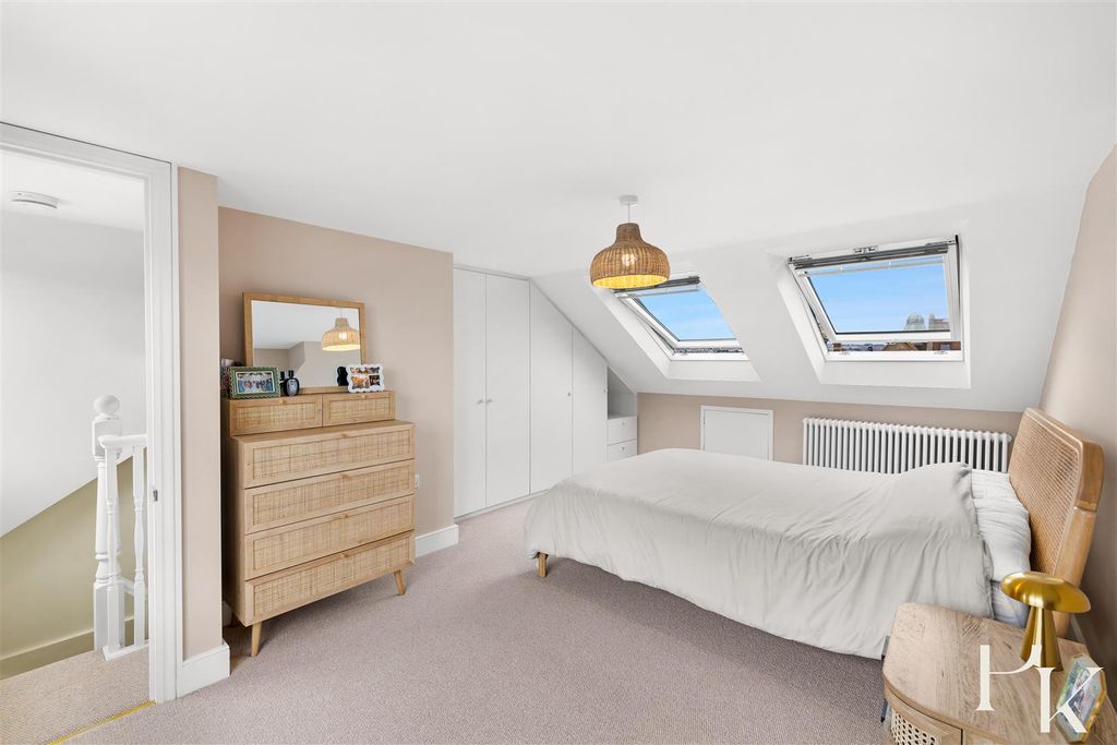 Property photo 2 of 26 11 Coventry Street Full Res-2.Jpg