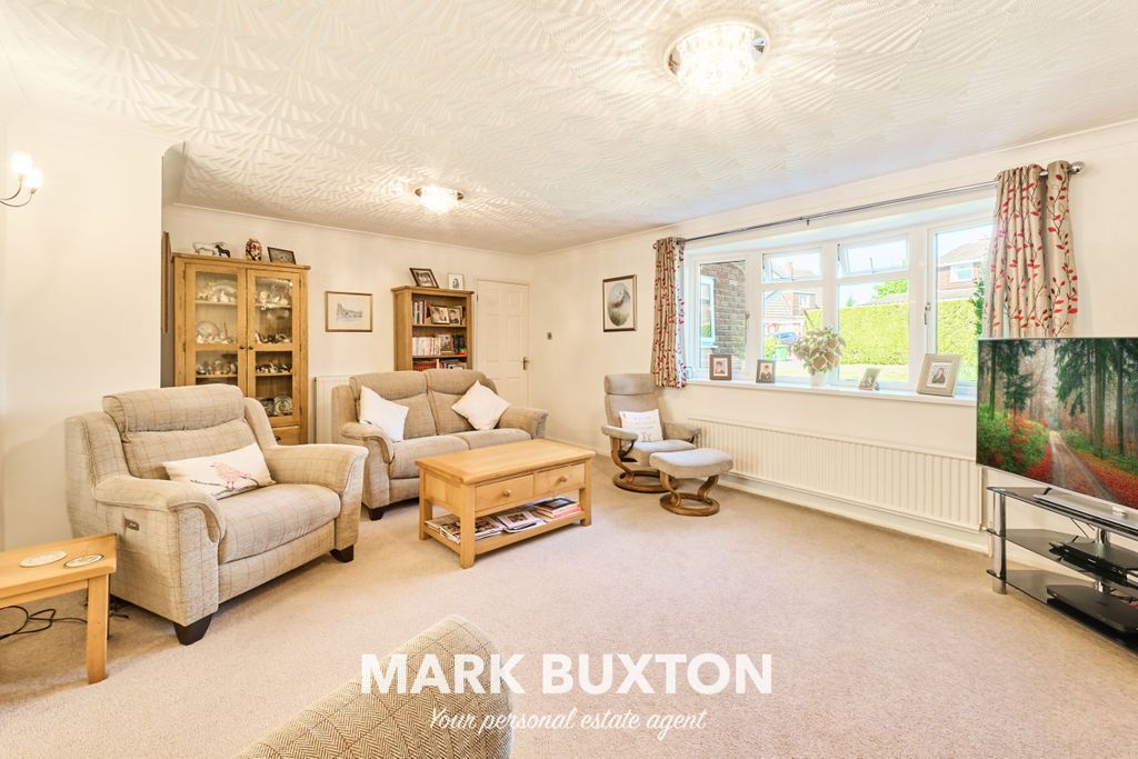 Property photo 3 of 44