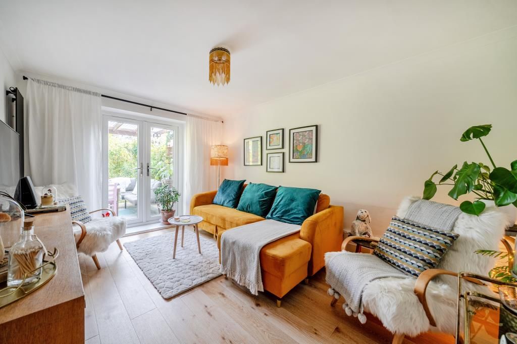 Property photo 2 of 16 Reception Room