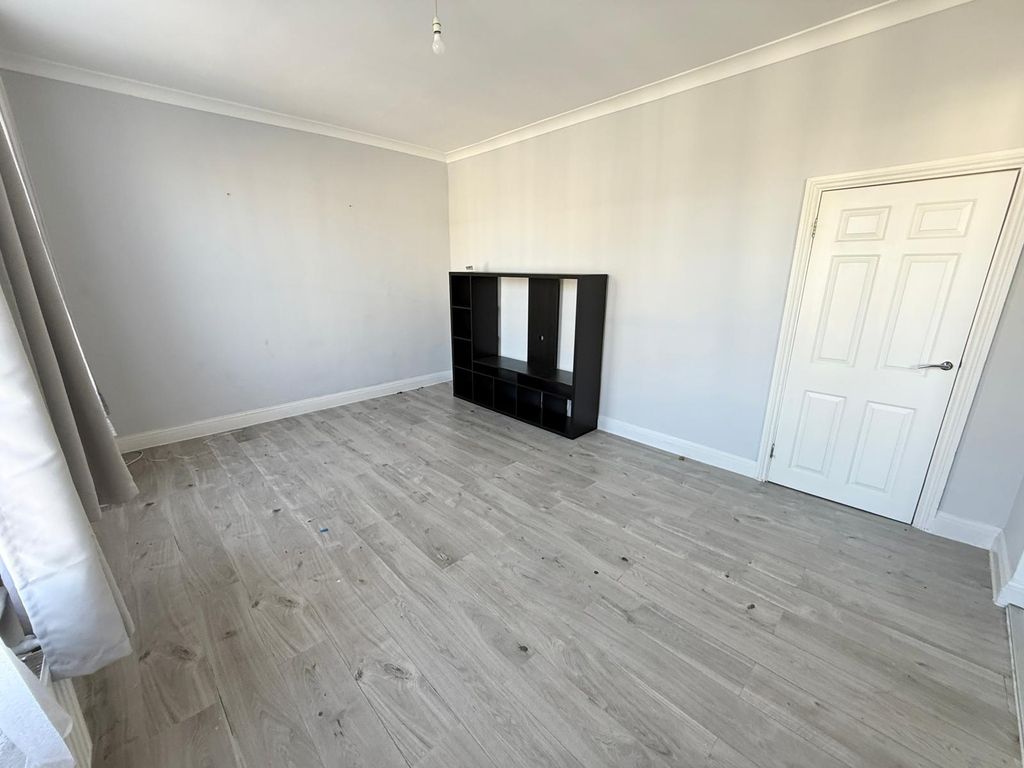 Property photo 2 of 12 Gallery