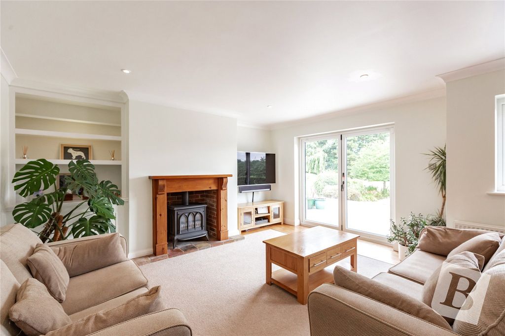 Property photo 3 of 47 Living Room