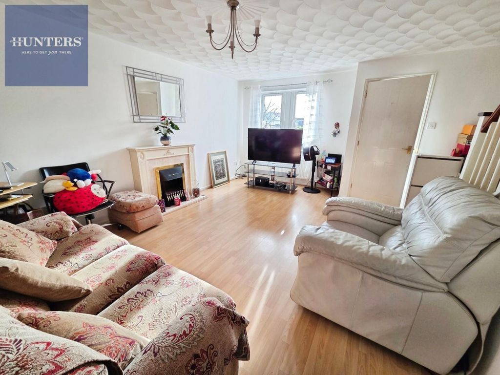 Property photo 2 of 14 1B4E67E0-25426.Jpg