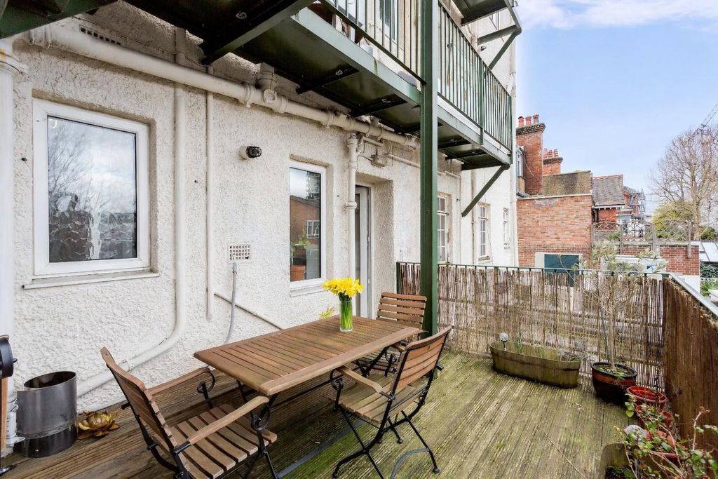 Property photo 3 of 5