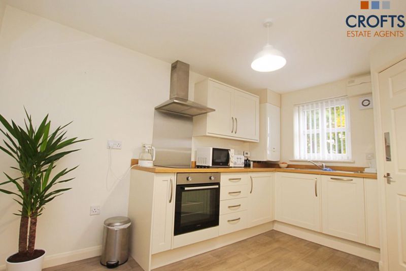 Property photo 3 of 15 Kitchen
