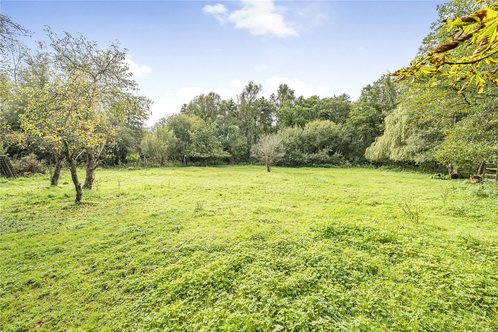 Property photo 2 of 28 Picture No. 29