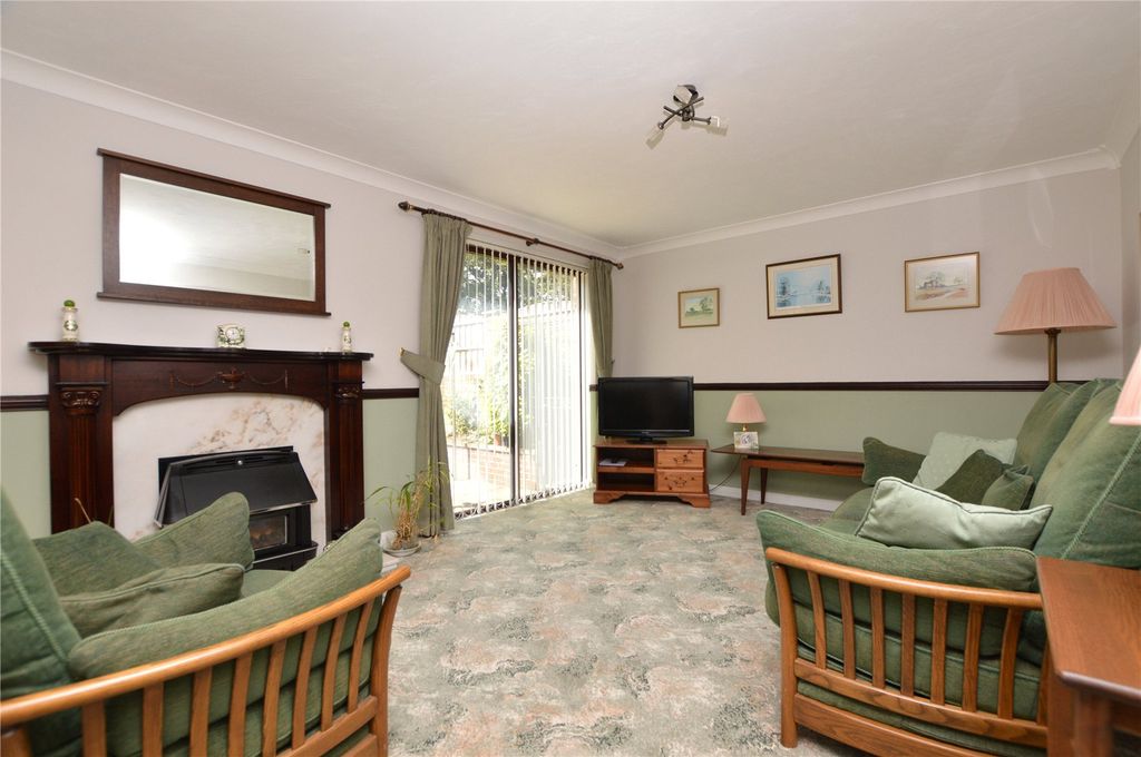 Property photo 2 of 20 Picture No. 15