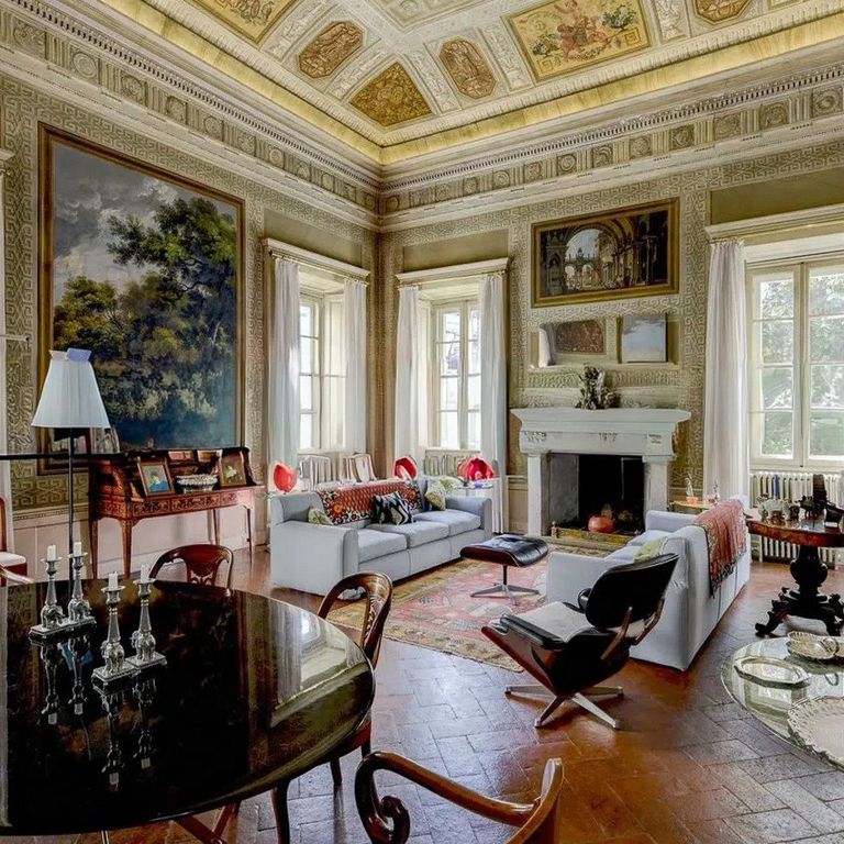 Property photo 1 of 17 Chic Apartment In Brescia, Lombardy