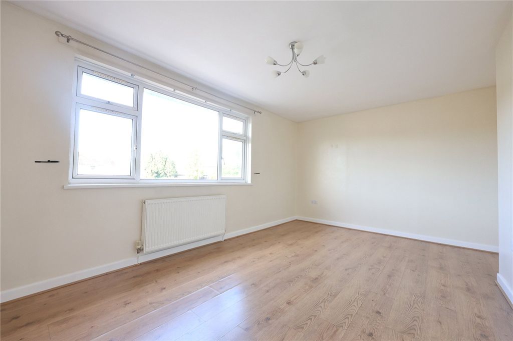 Property photo 3 of 16 Picture No. 09