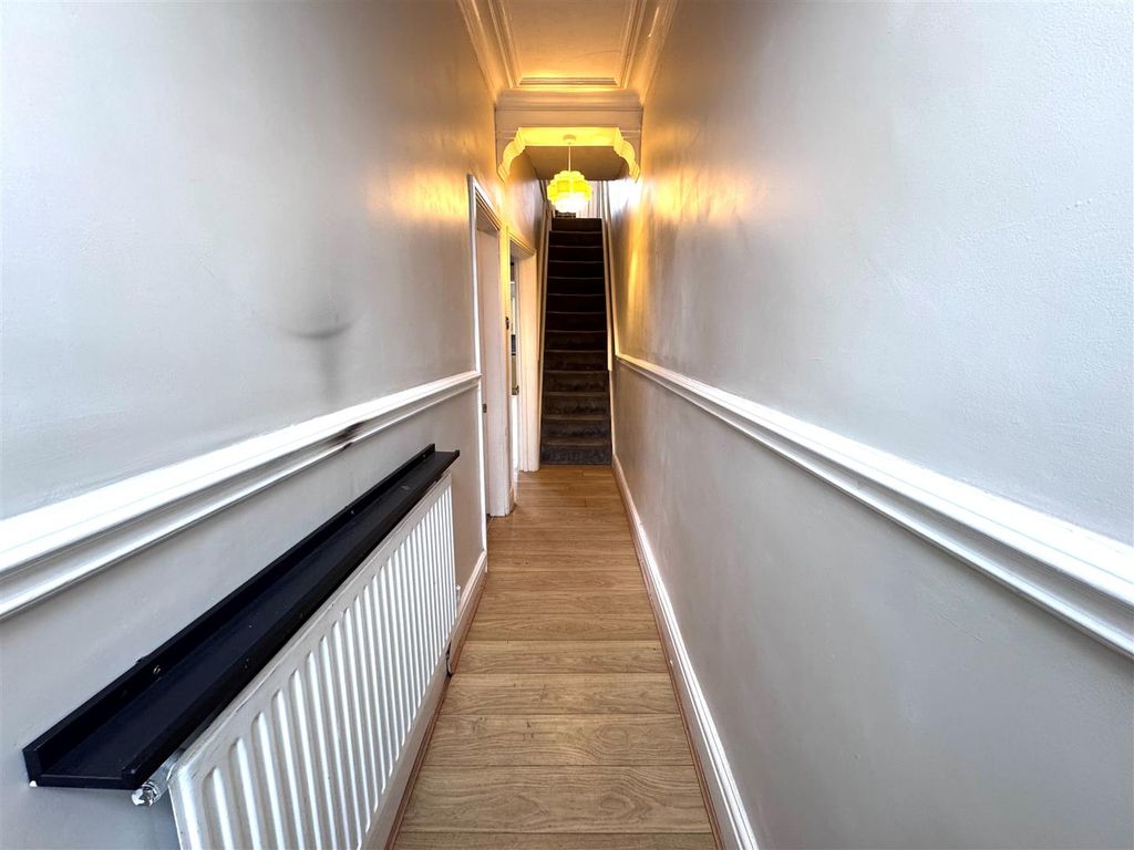 Property photo 2 of 12 Hallway