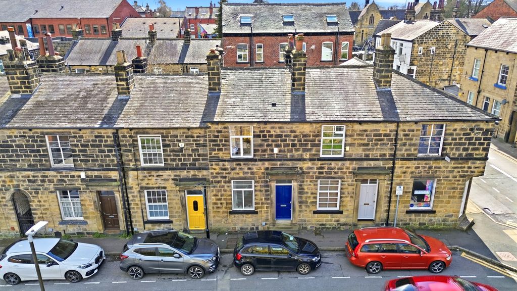 Property photo 1 of 20 13Chapel001