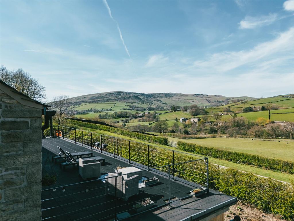 Property photo 2 of 47 Exterior And Gardens