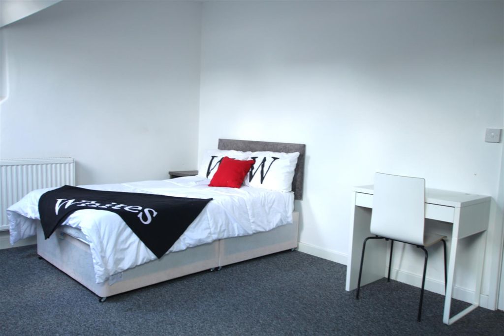Property photo 3 of 12 3.Jpg