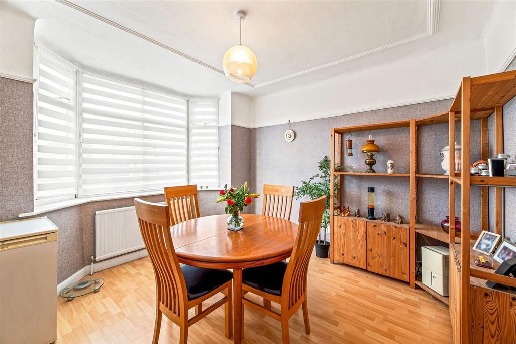 Property photo 3 of 15 Dining Room