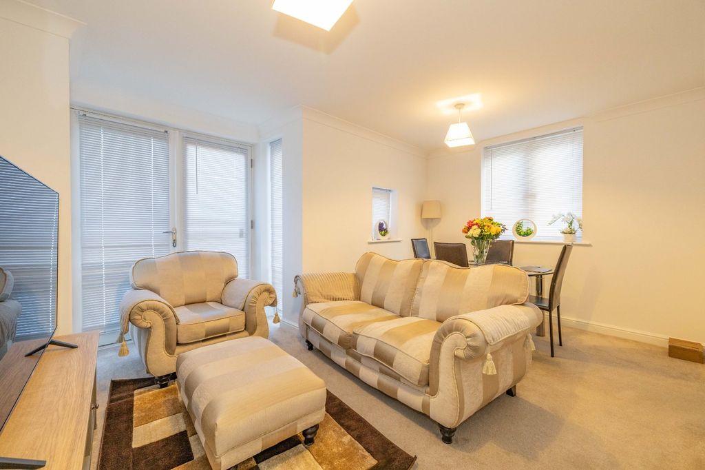 Property photo 2 of 10 Picture 2