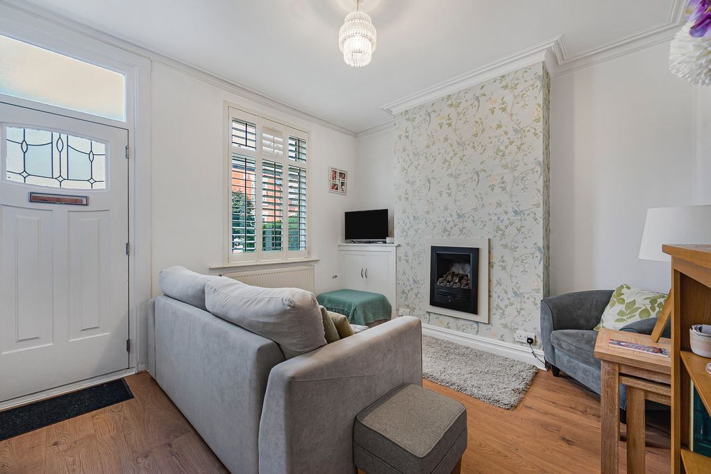 Property photo 3 of 9