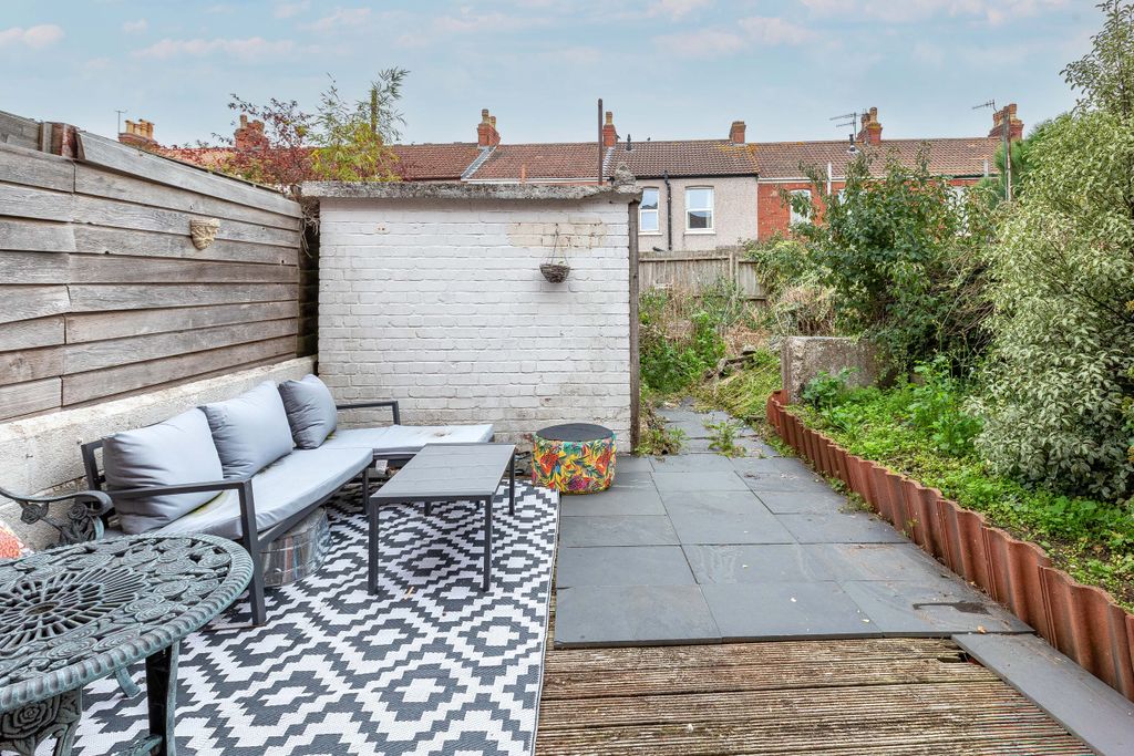 Property photo 2 of 12 Photo 2