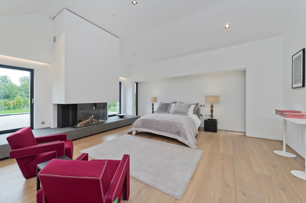 Additional image 13 of 6 bed country house for saleHammersley Lane, Penn, Buckinghamshire HP10
