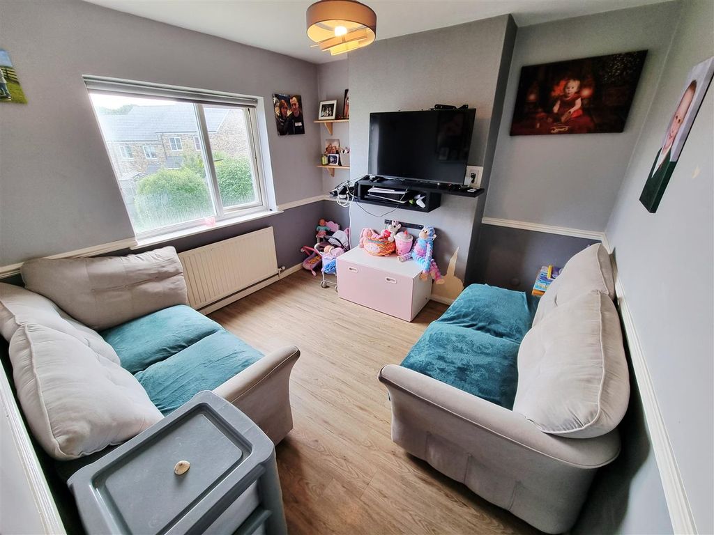 Property photo 2 of 12 Sitting Room.Jpg