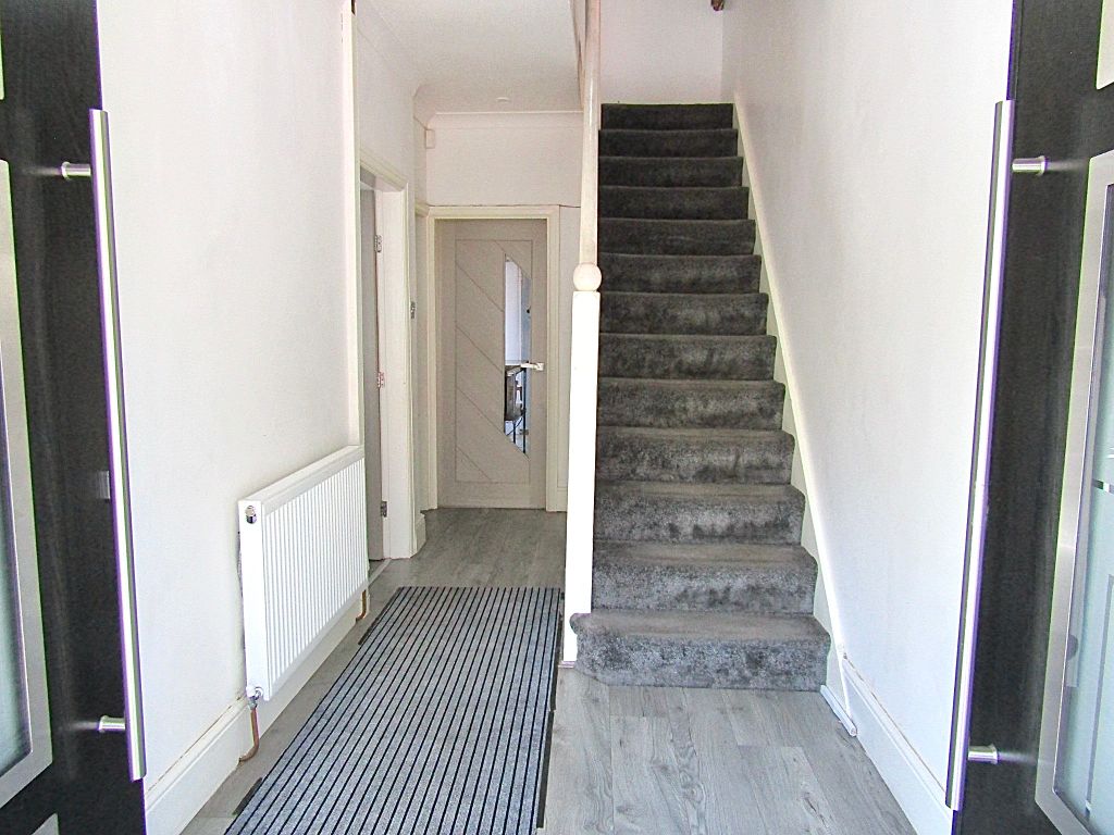 Property photo 2 of 23