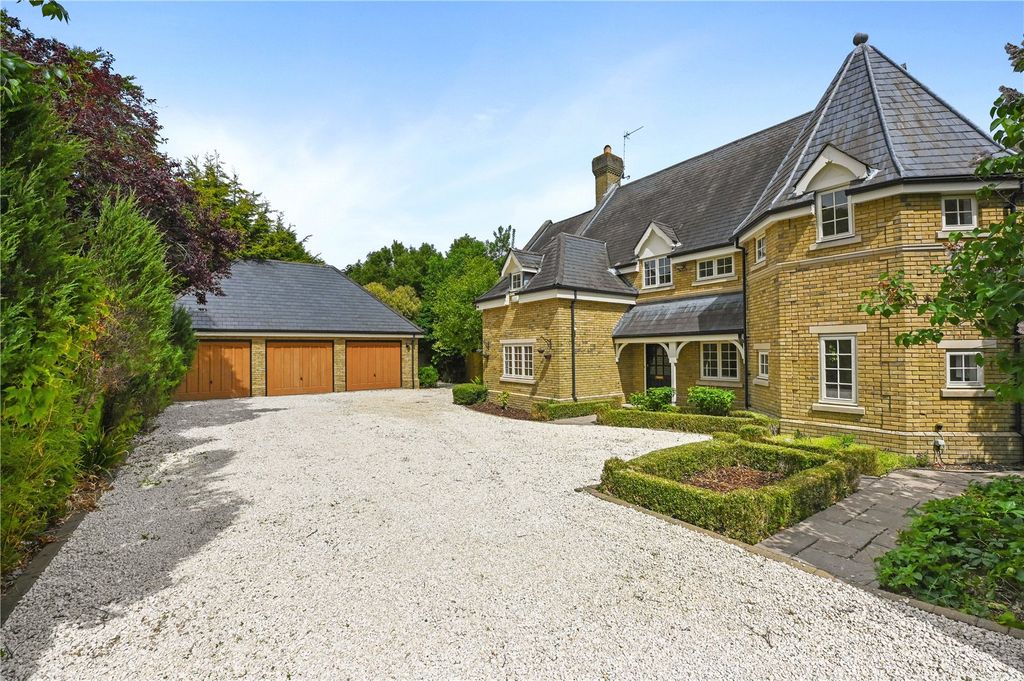 Property photo 1 of 36 Picture No. 23
