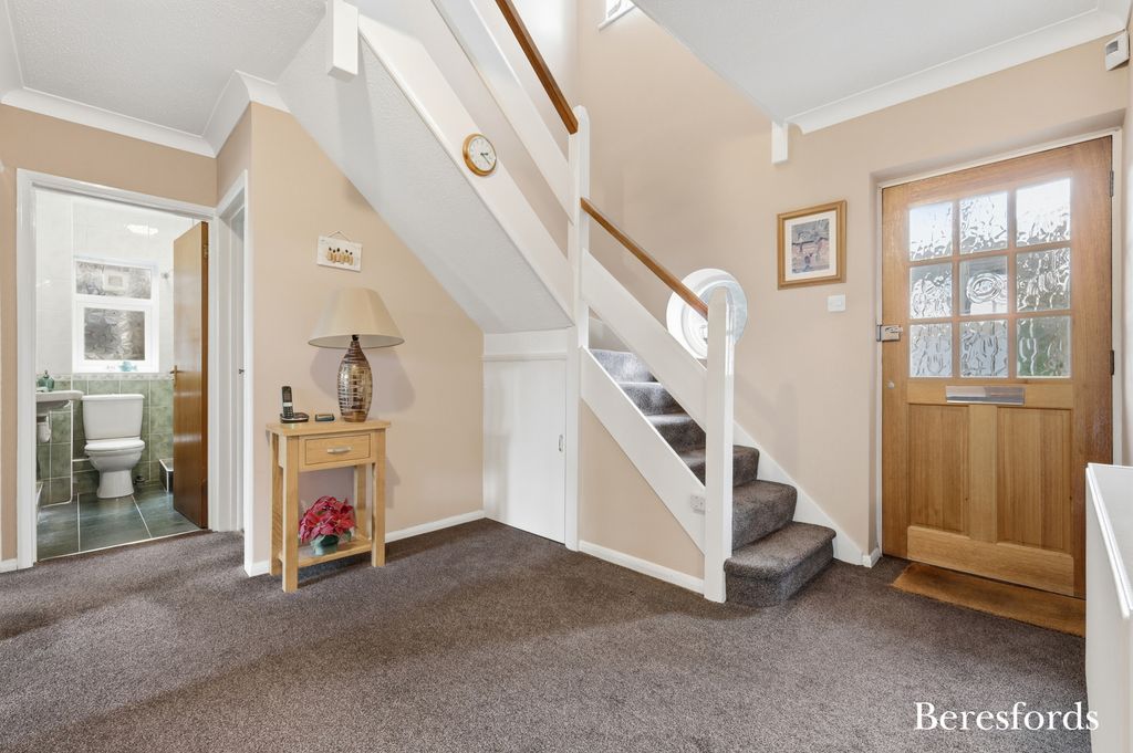 Property photo 2 of 22 Entrance