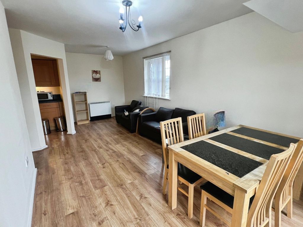 Property photo 3 of 11 Picture No. 31