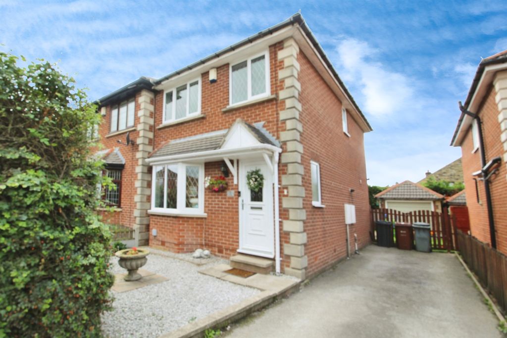 Property photo 1 of 17