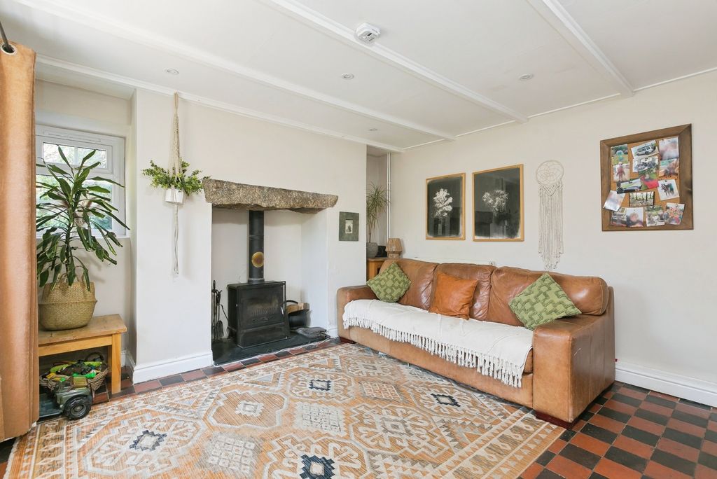 Property photo 2 of 13 Pbox-Img.Jpg