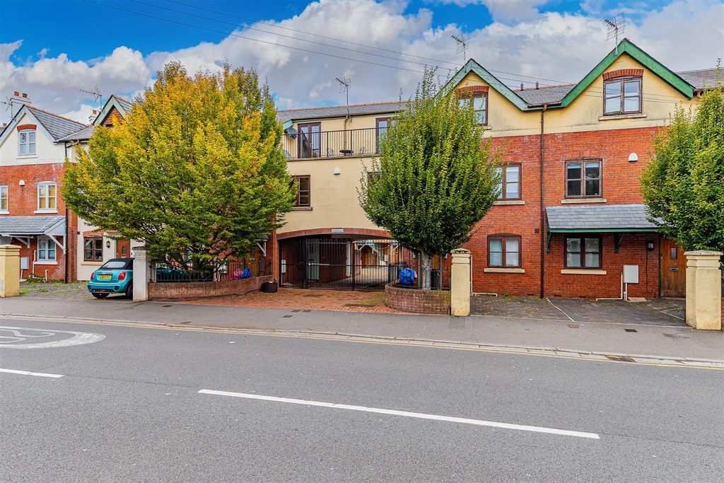 Property photo 1 of 21 20-18.Jpg