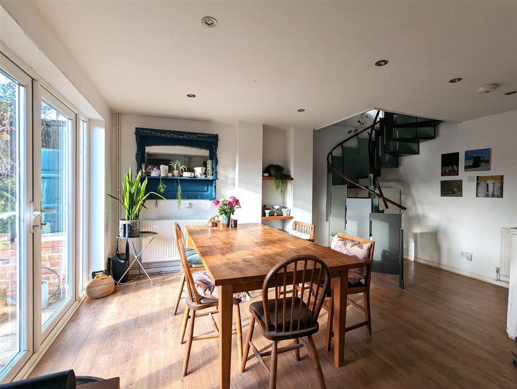 Property photo 2 of 13 Dining.Jpg