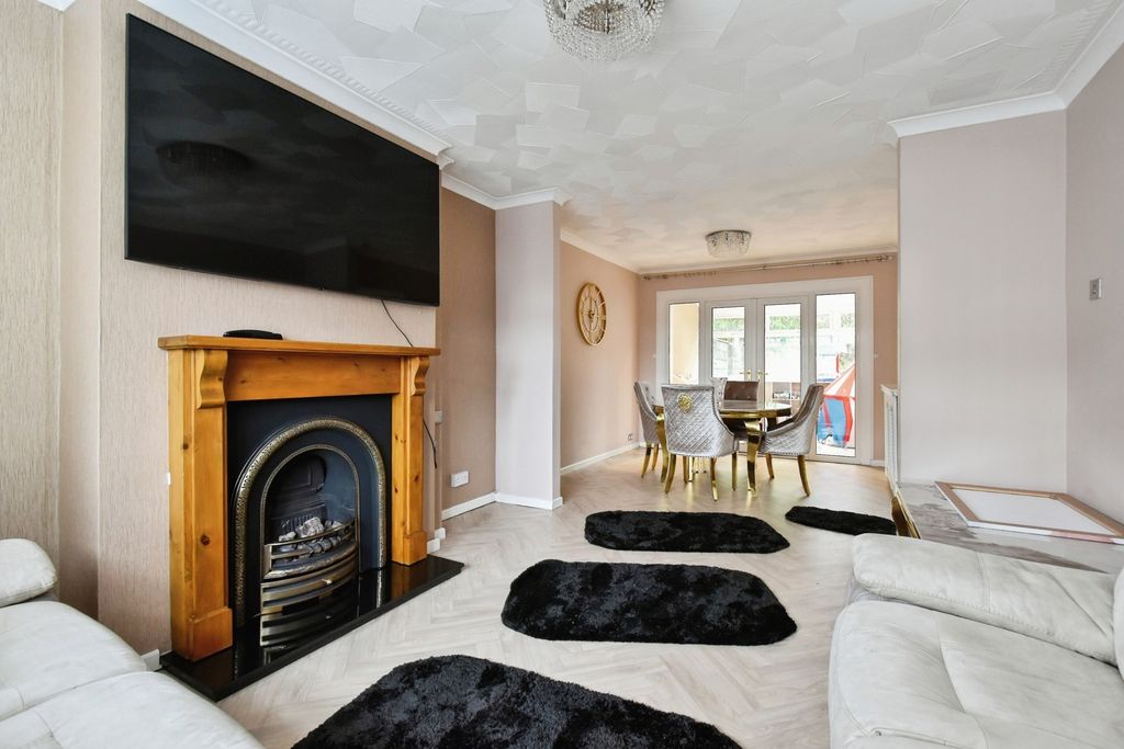 Property photo 1 of 17 Photo