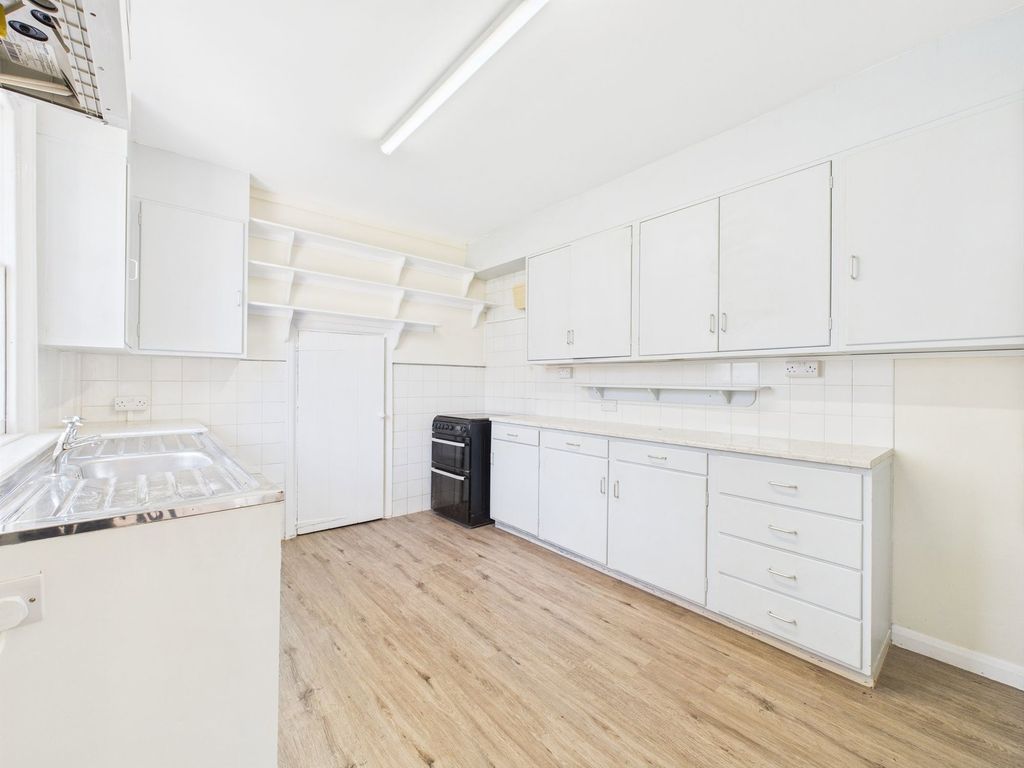 Additional image 4 of 4 bed detached house for saleNorfolk Place, Littlehampton BN17