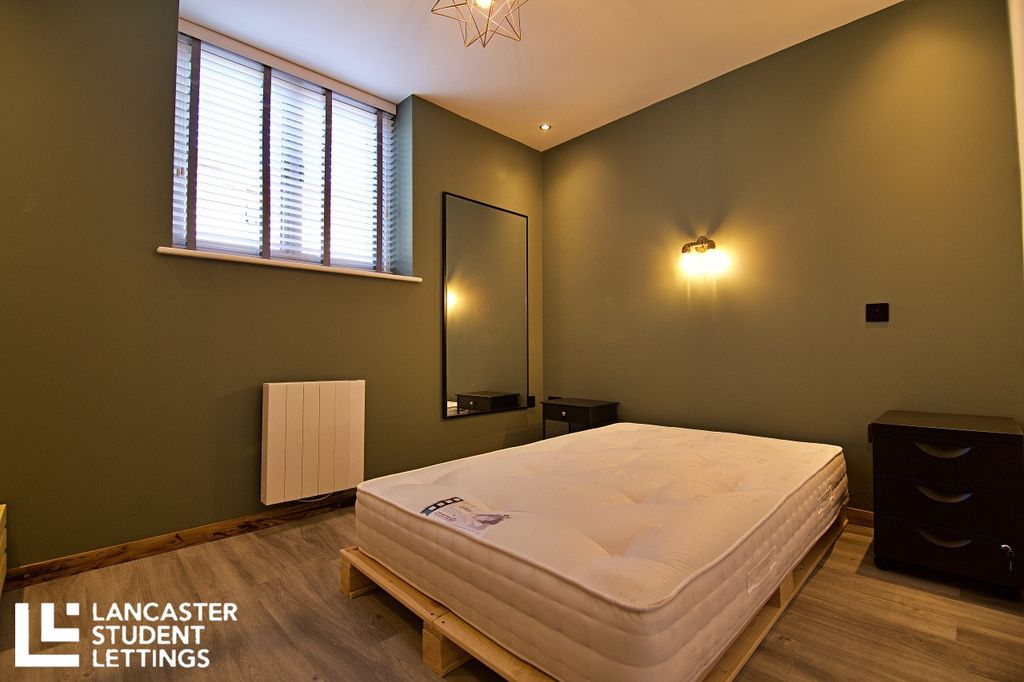 Property photo 2 of 20 Property Photo