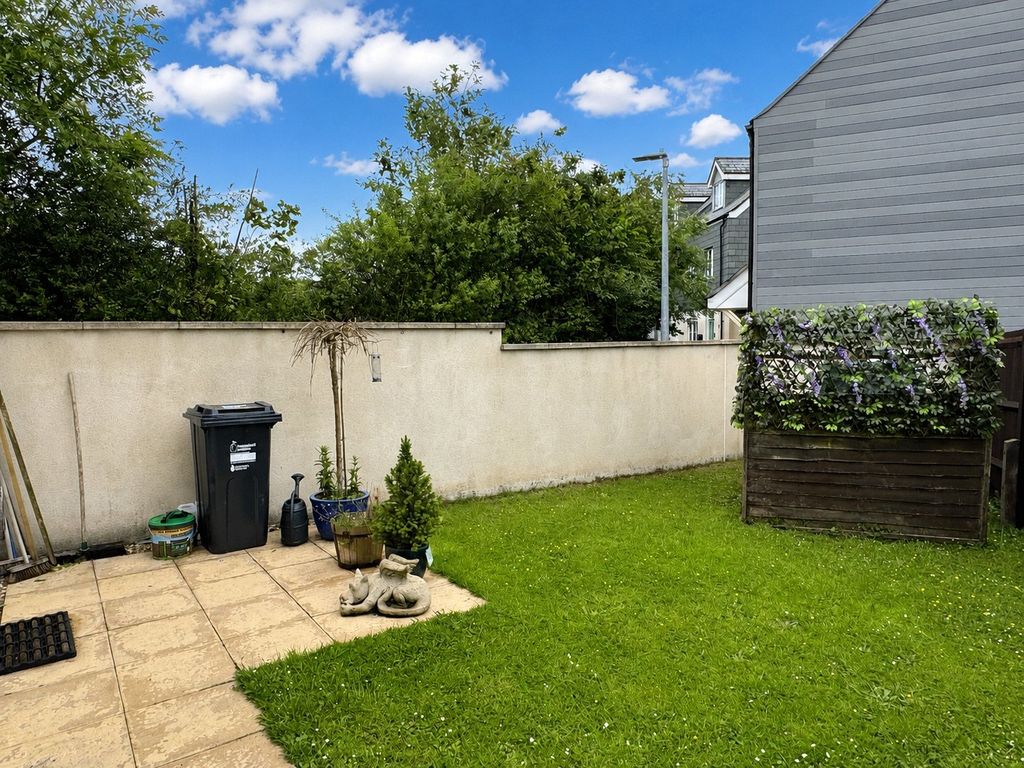 Property photo 3 of 15 3 - Picture No. 04