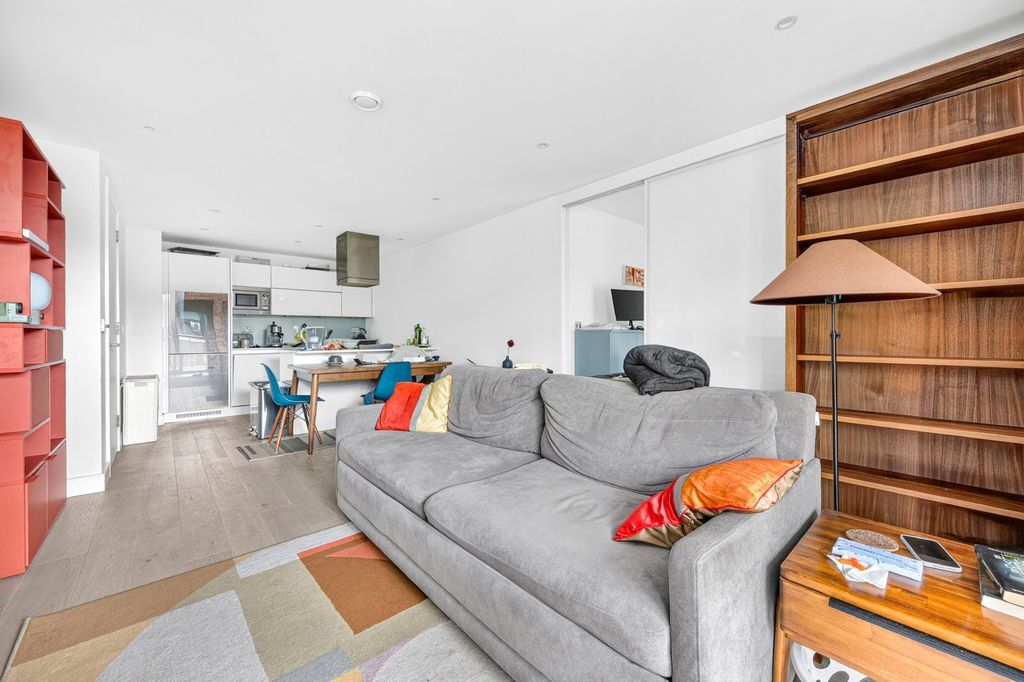 Property photo 1 of 19
