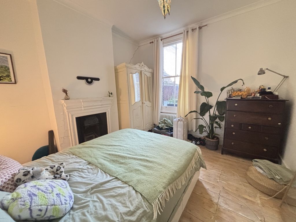 Property photo 3 of 8 Photo 1