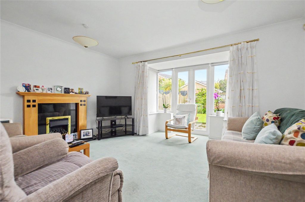 Property photo 2 of 23 Picture No. 14