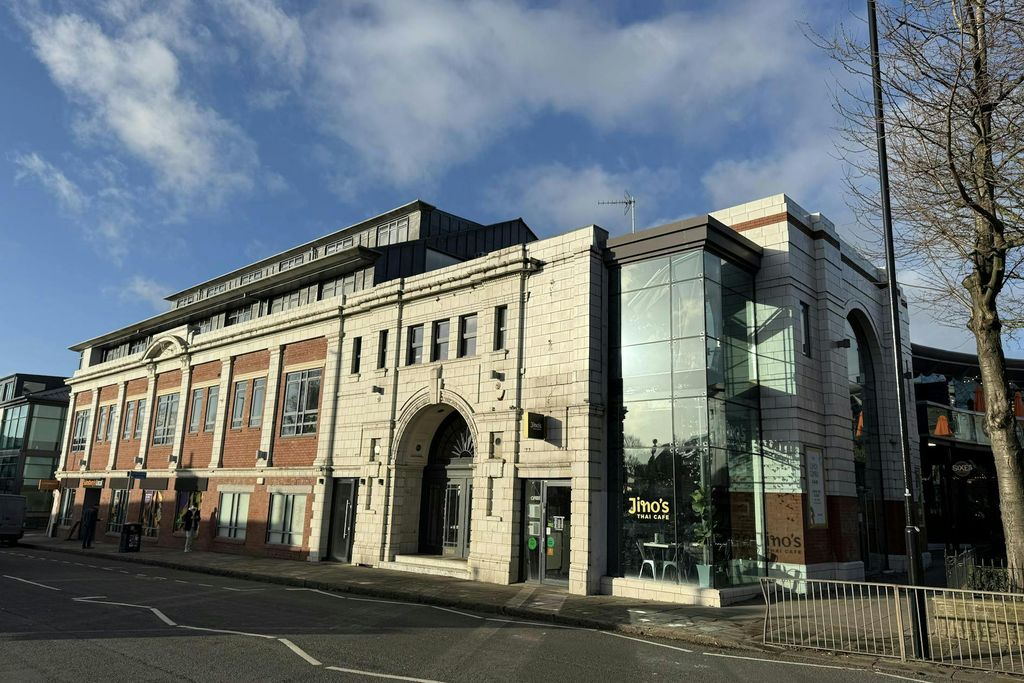 Property photo 1 of 8 Ebb88857Cba23F35E5c274F5B4217E98-Img-2177.Jpg