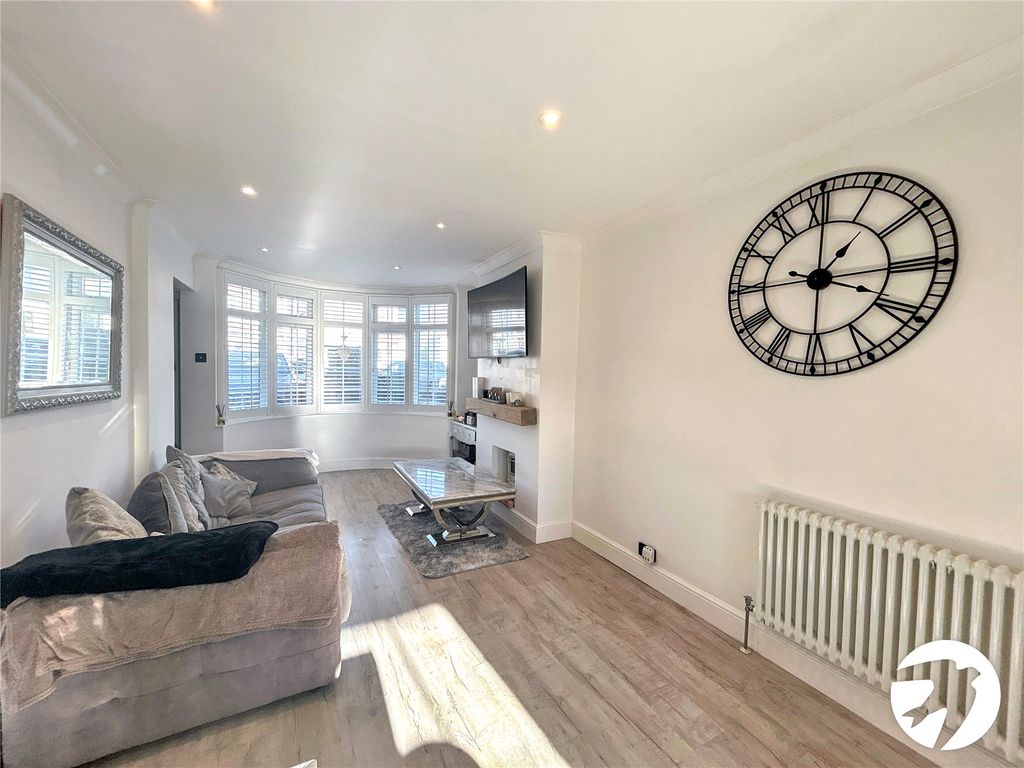 Property photo 3 of 17 Picture No. 35