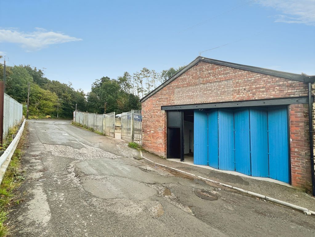 Property photo 1 of 14 External