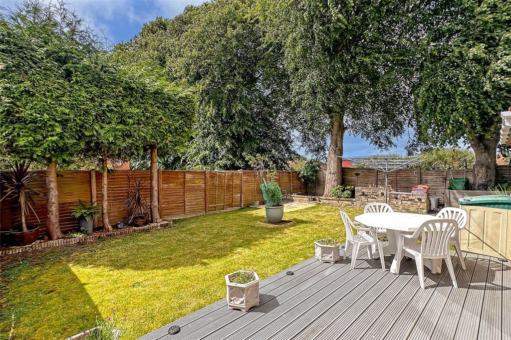 Property photo 3 of 17 Picture No. 15